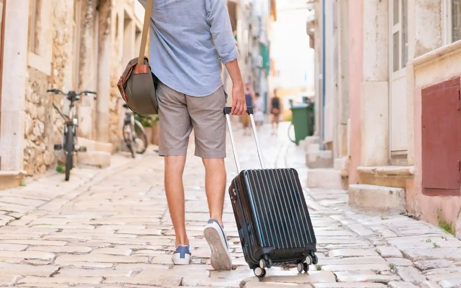 best-lightweight-luggage